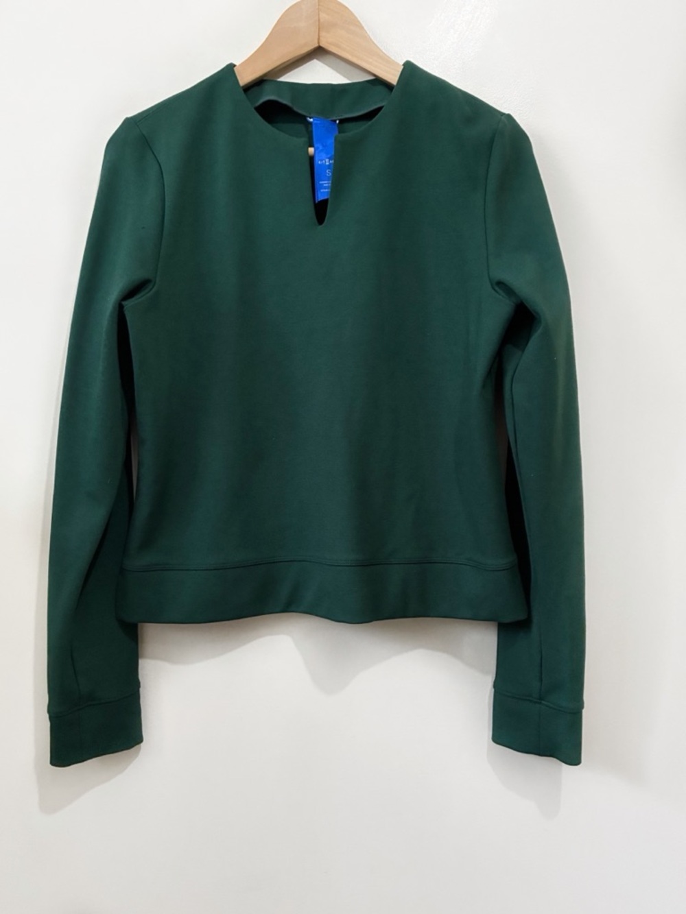 Kit + Ace Forest Green Vneck Longsleeve Blouse Size Small
